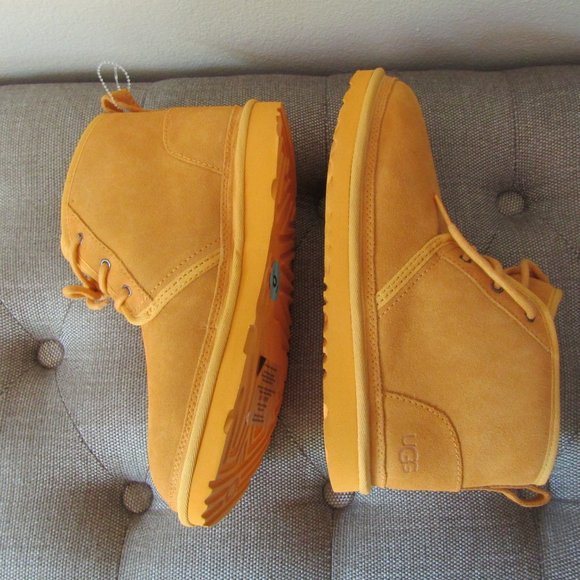 UGG Neumel ll Chukka Boots Big Girl 6 NWT - Picture 3 of 16